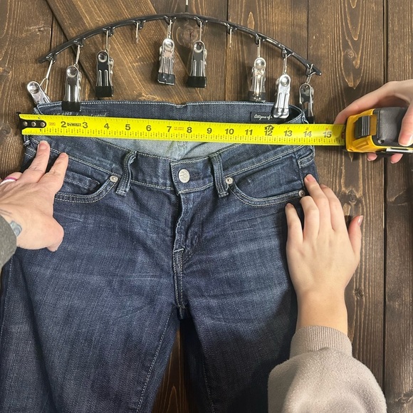 (9)Citizens of humanity •kelly#063•stretch•Low waist cropped•size 26•EUC - Picture 3 of 13